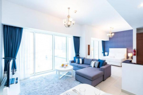 Cozy Studio at Dubai Water Canal next to Downtown